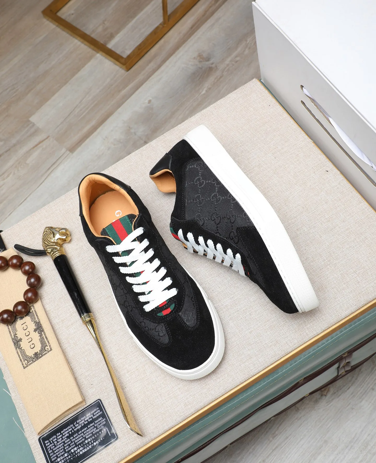 Men's shoes 💰400 GUCCI🔍🔍The latest models are on sale at the same time at the counter. Original calfskin imported from Italy, genuine leather lining, (high-end, extravagant, and classy) with exquisite workmanship. Soles: Original soles specially provided by the original factory. ⚠Exclusive double-layer movable molded soles are super comfortable⚠. Photos of the real thing🎬The real thing is better🔍🔍"High quality·Follow the order" Code number 38-44